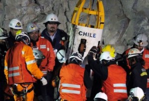 mineros-chilenos mineros-chilenos